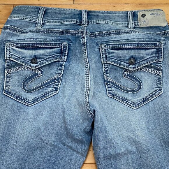 Women's Silver Jeans Suki Mid Capri - Picture 5 of 8